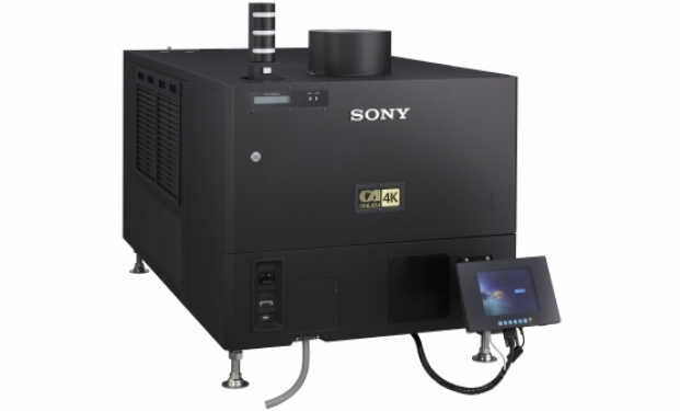 il proiettore Sony SRX-R320 il proiettore Sony SRX-R320