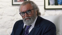 Diego Abatantuono in I babysitter Diego Abatantuono in I babysitter