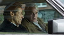 Philip Seymour Hoffman e Willem Dafoe in una scena di A most wanted man di Anton Corbijn Philip Seymour Hoffman e Willem Dafoe in una scena di A most wanted man di Anton Corbijn