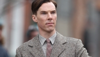 Benedict Cumberbatch è Alan Turing Benedict Cumberbatch è Alan Turing