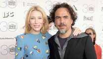 Cate Blanchett con Alejandro González Iñárritu ai premi "Spirit" 2015 Cate Blanchett con Alejandro González Iñárritu ai premi "Spirit" 2015