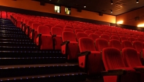 una sala cinematografica una sala cinematografica
