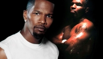Jamie Foxx è Mike Tyson Jamie Foxx è Mike Tyson
