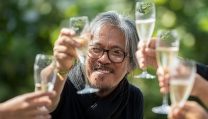 Lav Diaz, vincitore all'ultimo Festival di Locarno Lav Diaz, vincitore all'ultimo Festival di Locarno