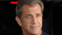 Mel Gibson premiato al Karlovy Vary Mel Gibson premiato al Karlovy Vary