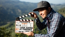 Ganoa sul set di Pariente Ganoa sul set di Pariente