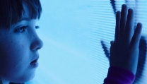 Scena dal "Poltergeist" di Tobe Hooper Scena dal "Poltergeist" di Tobe Hooper