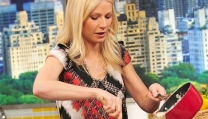 Gwyneth Paltrow e il suo "rapporto col cibo" Gwyneth Paltrow e il suo "rapporto col cibo"