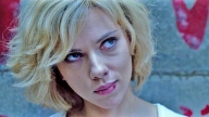 una scena di "Lucy"