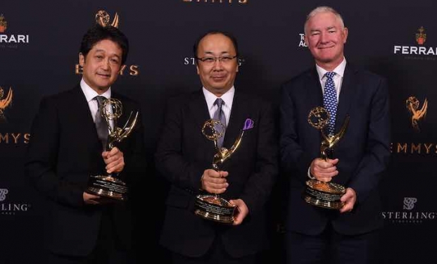 <A sinistra> Mikio Kita, Senior General Manager, Media Segment Business Division di Professional Solutions and Services Group, Sony Imaging Products & Solutions Inc. <In centro> Hiroshi Kiriyama, VP, Media Business di Professional Solutions and Services Group, Sony Imaging Products & Solutions Inc., Sony Cooperation <A destra> John Studdert, Vice President of US Sales and Marketing, Sony Electronics <A sinistra> Mikio Kita, Senior General Manager, Media Segment Business Division di Professional Solutions and Services Group, Sony Imaging Products & Solutions Inc. <In centro> Hiroshi Kiriyama, VP, Media Business di Professional Solutions and Services Group, Sony Imaging Products & Solutions Inc., Sony Cooperation <A destra> John Studdert, Vice President of US Sales and Marketing, Sony Electronics