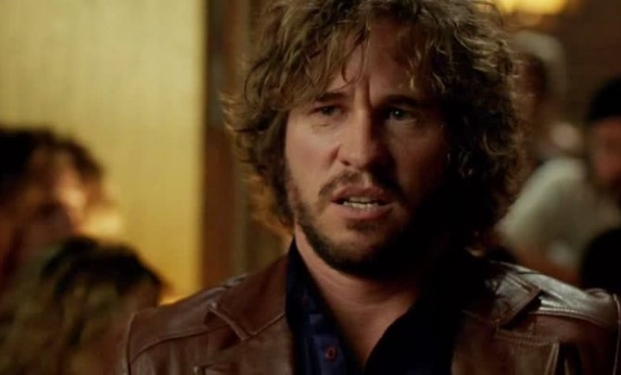 Val Kilmer interpreta John Holmes in Wonderland Val Kilmer interpreta John Holmes in Wonderland