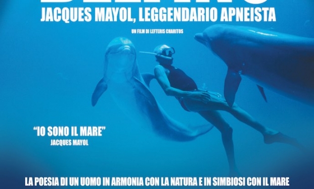 La locandina di L'uomo delfino La locandina di L'uomo delfino