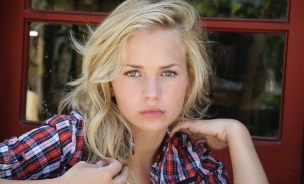 Britt Robertson nel cast di The Longest Ride Britt Robertson nel cast di The Longest Ride