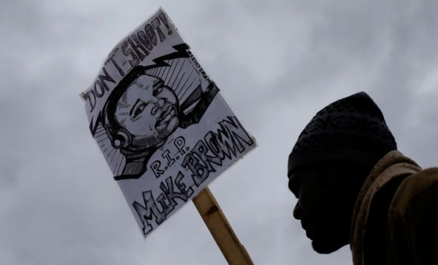 Anche Hollywood protesta per la scioccante sentenza su omicidio di Michael Brown Anche Hollywood protesta per la scioccante sentenza su omicidio di Michael Brown