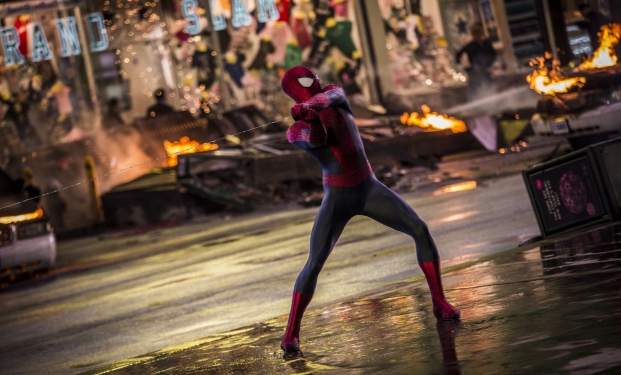 Andrew Garfield nei panni di Spiderman in The Amazing Spider-Man 2 (© 2013 Columbia Pictures Industries, Inc. All Rights Reserved.) The Amazing Spider-Man 2: scena (© 2013 Columbia Pictures Industries, Inc. All Rights Reserved.)