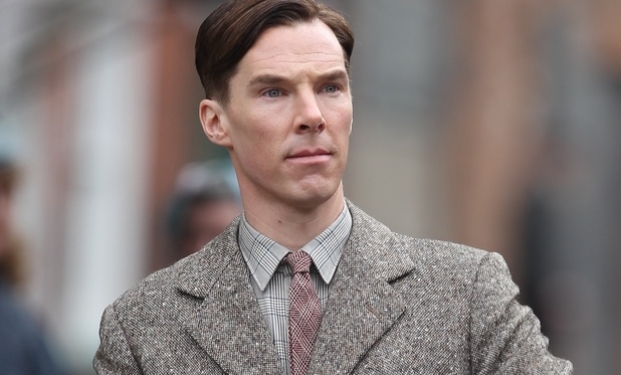 Benedict Cumberbatch è Alan Turing Benedict Cumberbatch è Alan Turing