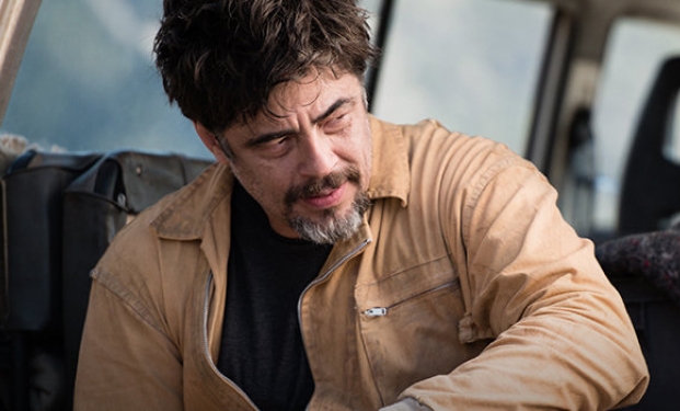 Benicio Del Toro in Perfect Day Benicio Del Toro in Perfect Day