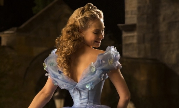 Lily James - Cenerentola