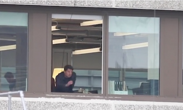 Tom Cruise sul set di Mission: Impossible 6 Tom Cruise sul set di Mission: Impossible 6
