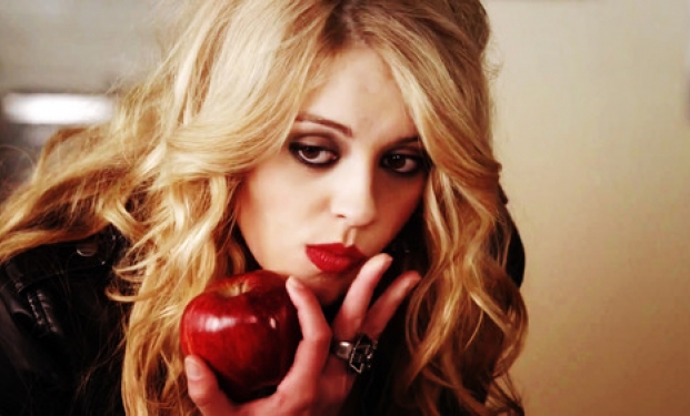 Gage Golightly in Red Oaks