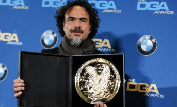 Alejandro González Iñárritu riceve il premio alla Regia DGA Alejandro González Iñárritu riceve il premio alla Regia DGA