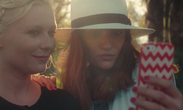 Kirsten Dunst in "Aspirational" Kirsten Dunst - Selfie on social media