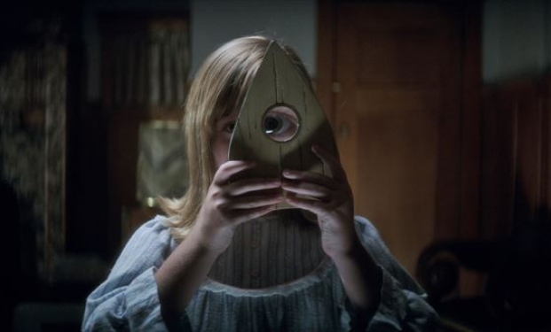 Ouija - L'origine del male Ouija - L'origine del male