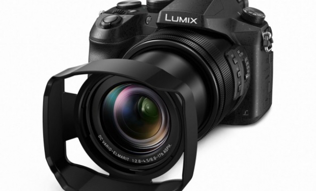 Panasonic FZ2000 Panasonic FZ2000
