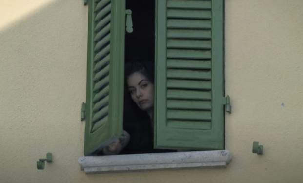 Una sconosciuta Una sconosciuta
