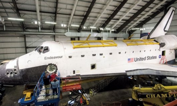 Space Shuttle Endeavour Space Shuttle Endeavour