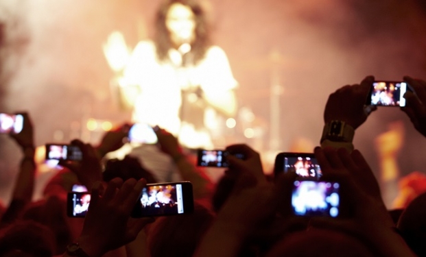un live con centinaia di registrazioni un live con centinaia di registrazioni
