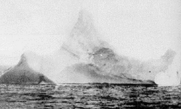 l'iceberg che affondò il Titanic l'iceberg che affondò il Titanic