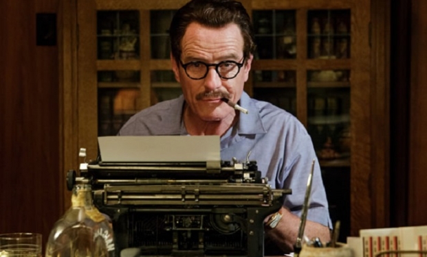 Bryan Cranston nei panni di Dalton Trumbo Bryan Cranston nei panni di Dalton Trumbo