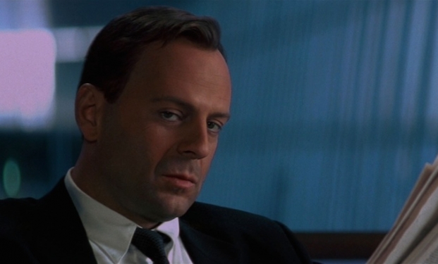 Bruce Willis in versione "sciacallo" Bruce Willis in versione "sciacallo"